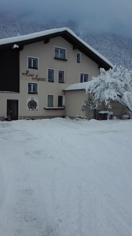 Haus Agerer Fewo 2. Stock Tarrenz Exterior photo